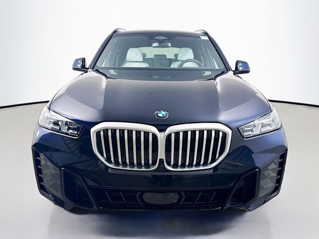 Used 2026 Carbon Black Metallic BMW xDrive40i image 2