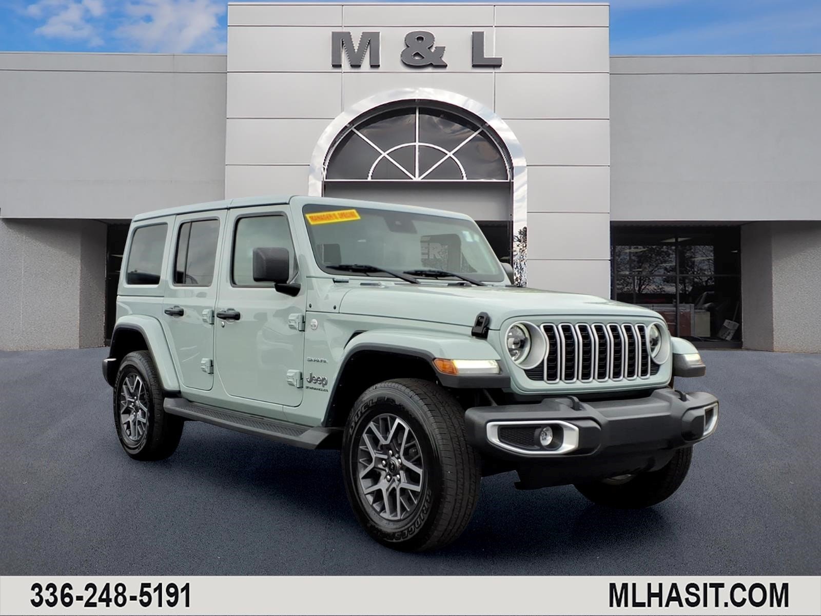 Used 2024 Gray Jeep Sahara image 1
