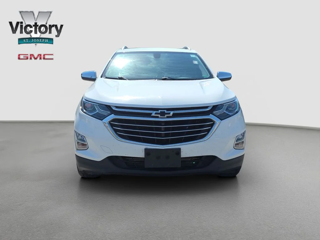 Used 2018 White Chevrolet Premier image 2