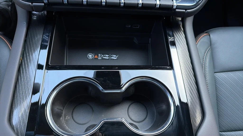 Used 2026 Sterling Metallic GMC AT4 image 25