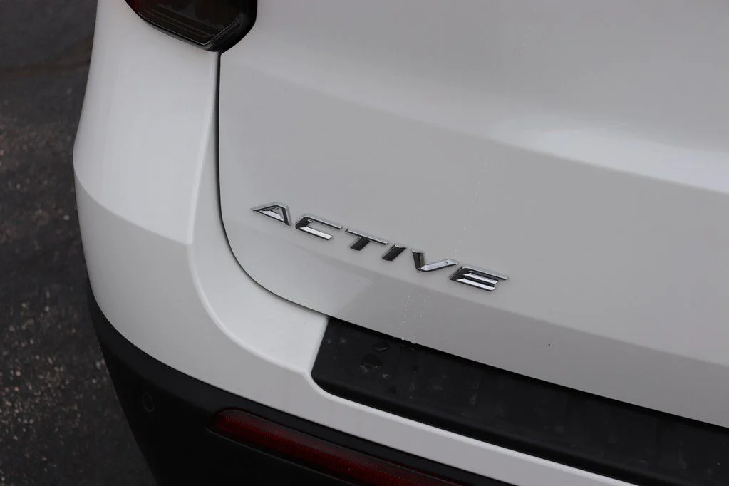 New 2026 Star White Metallic Tri-Coat Ford Active image 9