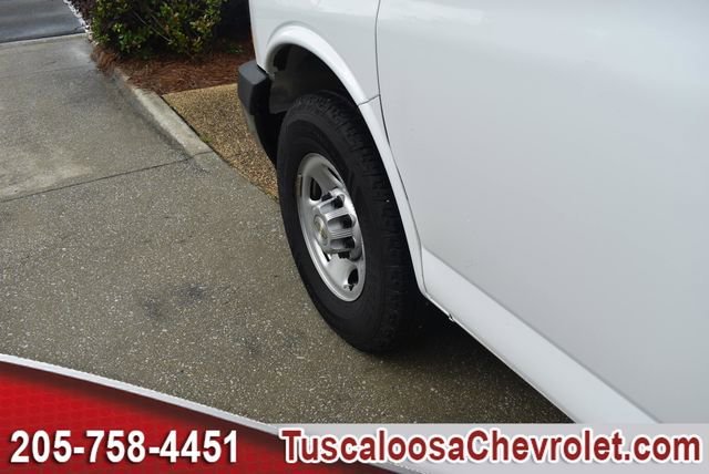 2023 Chevrolet Express Cargo Work Van - Photo 17