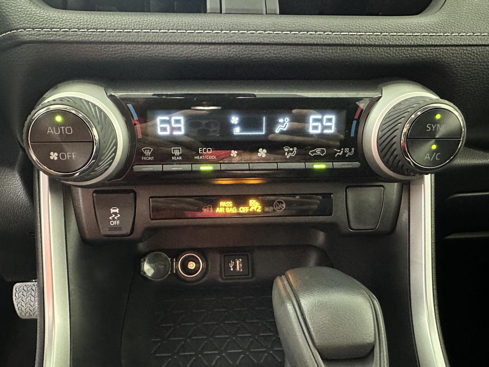 Used 2024 Ice Cap Toyota LE image 22