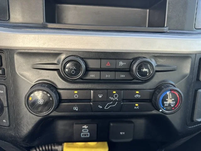 Used 2025 White Ford XL image 19