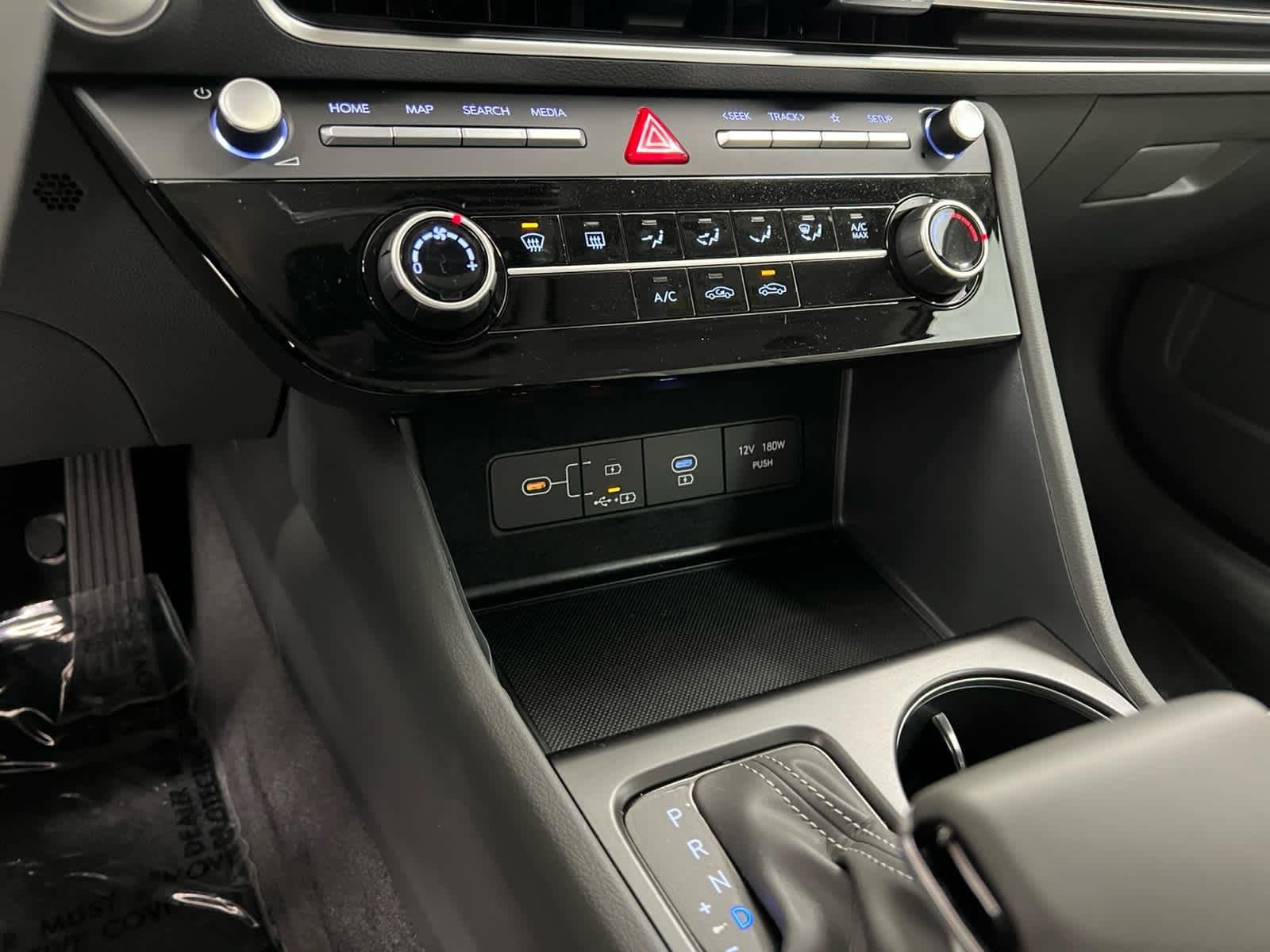 Used 2025 Portofino Gray Hyundai SE image 17