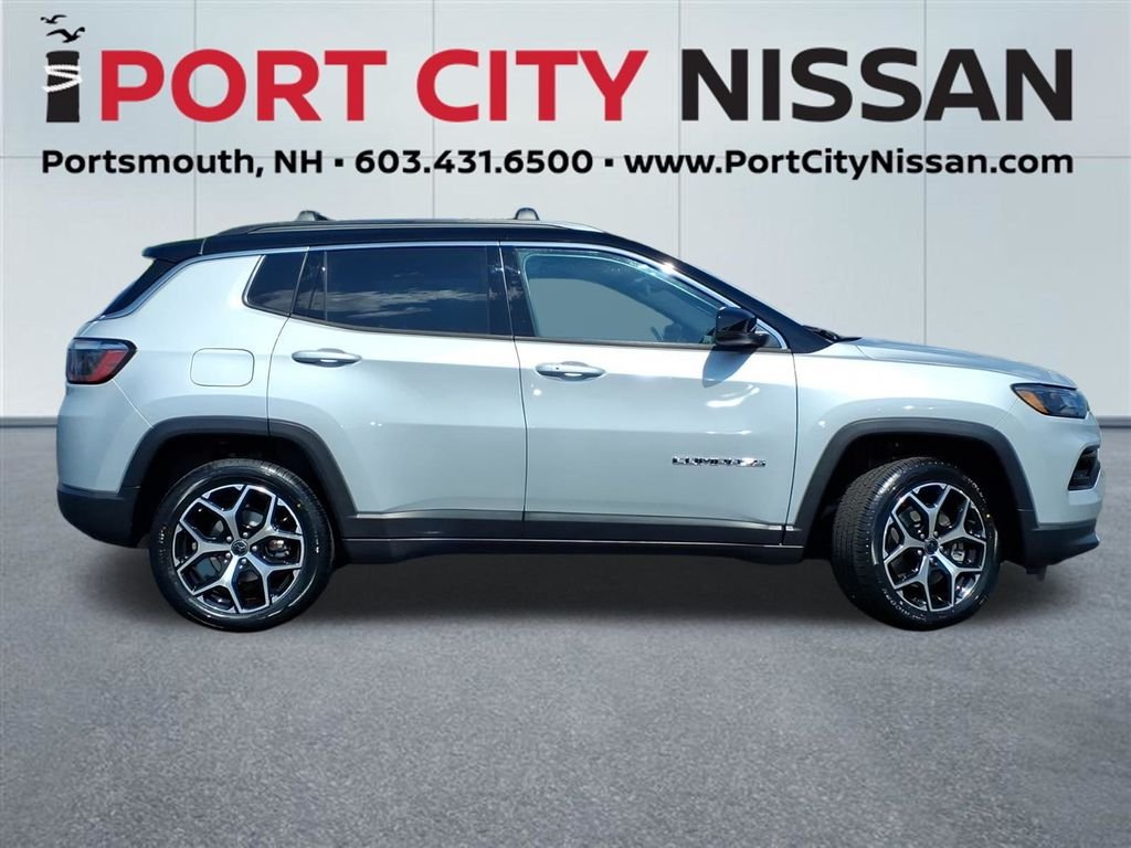 Used 2025 Silver Zynith Metallic Jeep Limited image 31