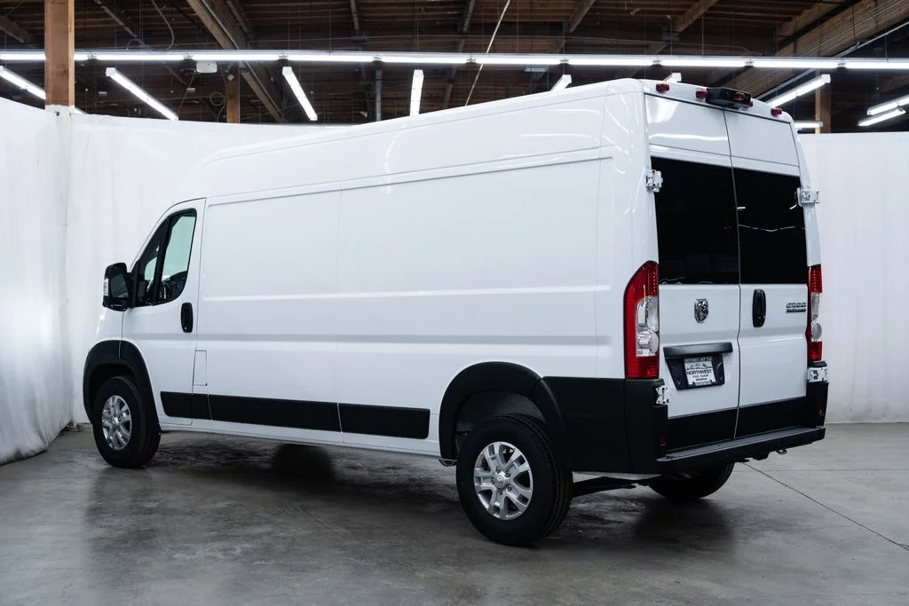 New 2026 Bright White Clear-Coat Exterior Paint RAM High Roof image 4