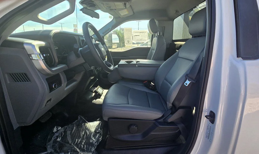 2025 Ford F-600 Super Duty Chassis Cab XL - Photo 15