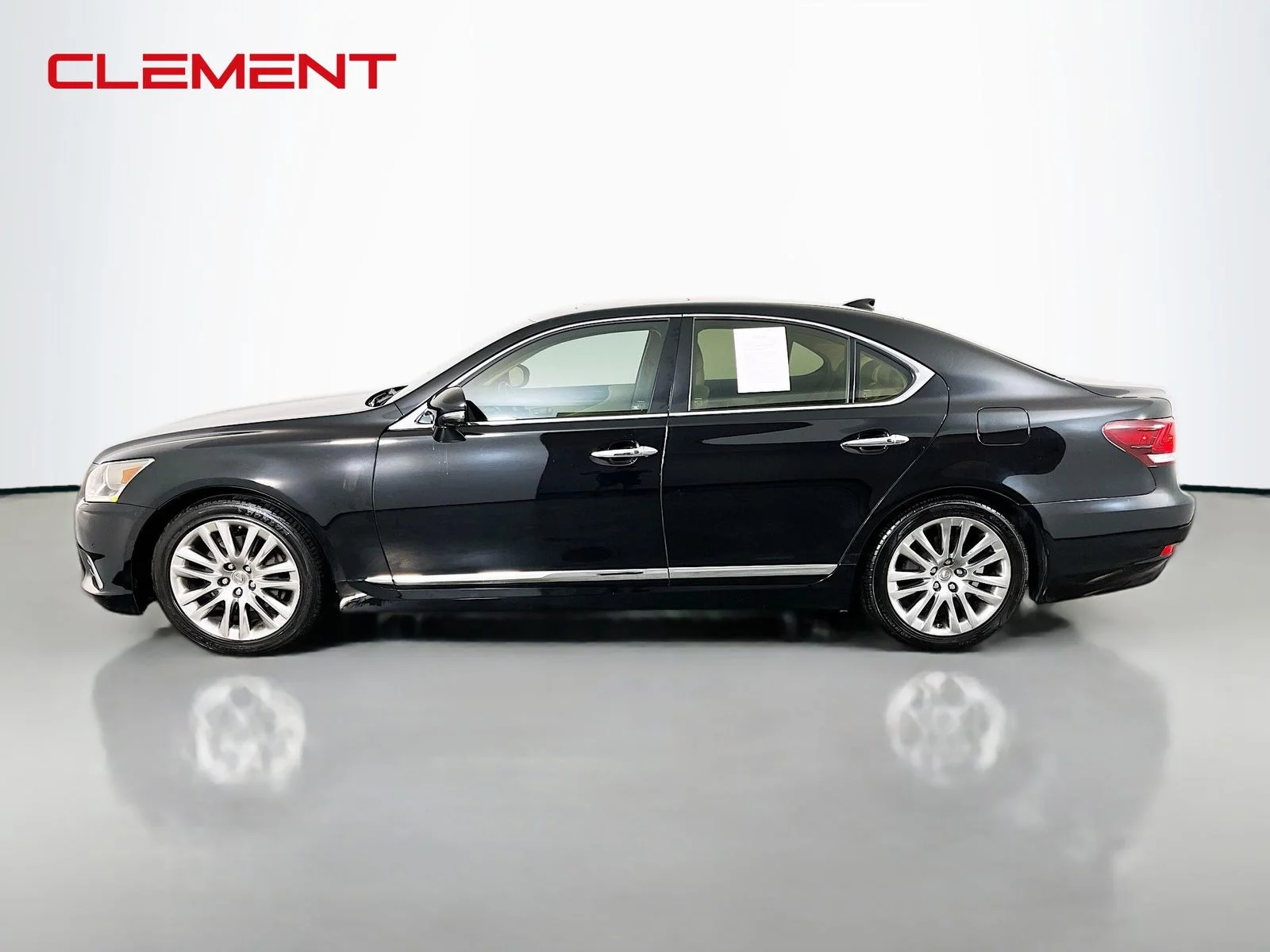 Used 2017 Black Lexus 460 image 5