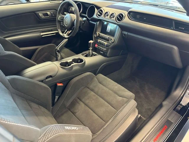 Used 2017 Black Ford Shelby GT350 image 13