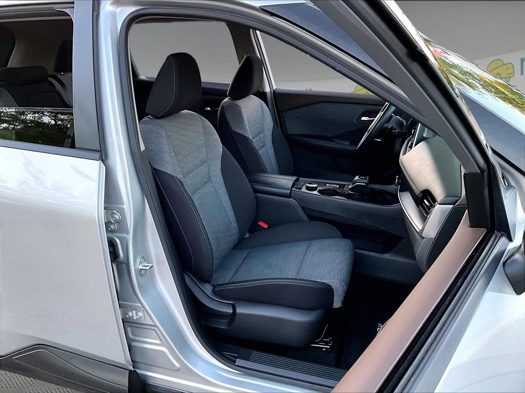 Certified Used 2023 Silver Nissan SV image 11