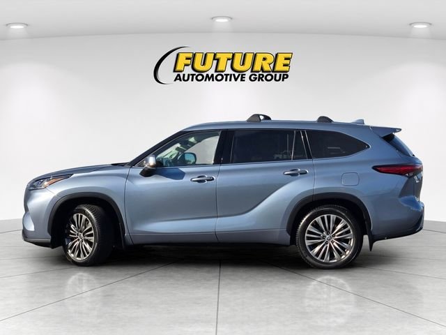Used 2021  Toyota Platinum image 7