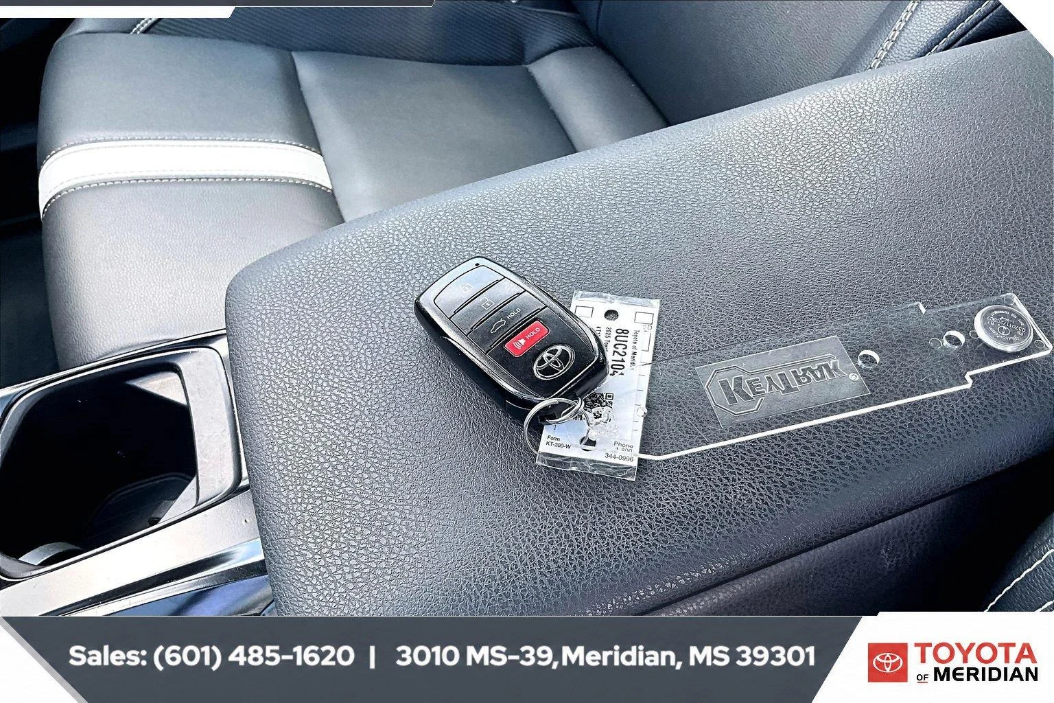 Used 2025 Underground Toyota SE (Natl) image 9