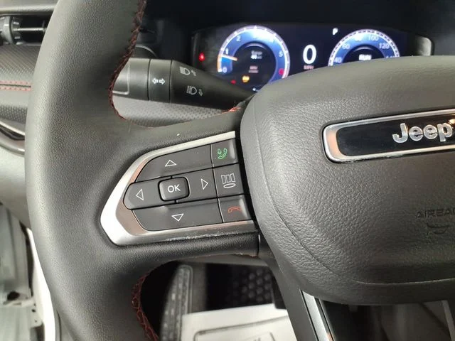 Used 2025 White Jeep Trailhawk image 16