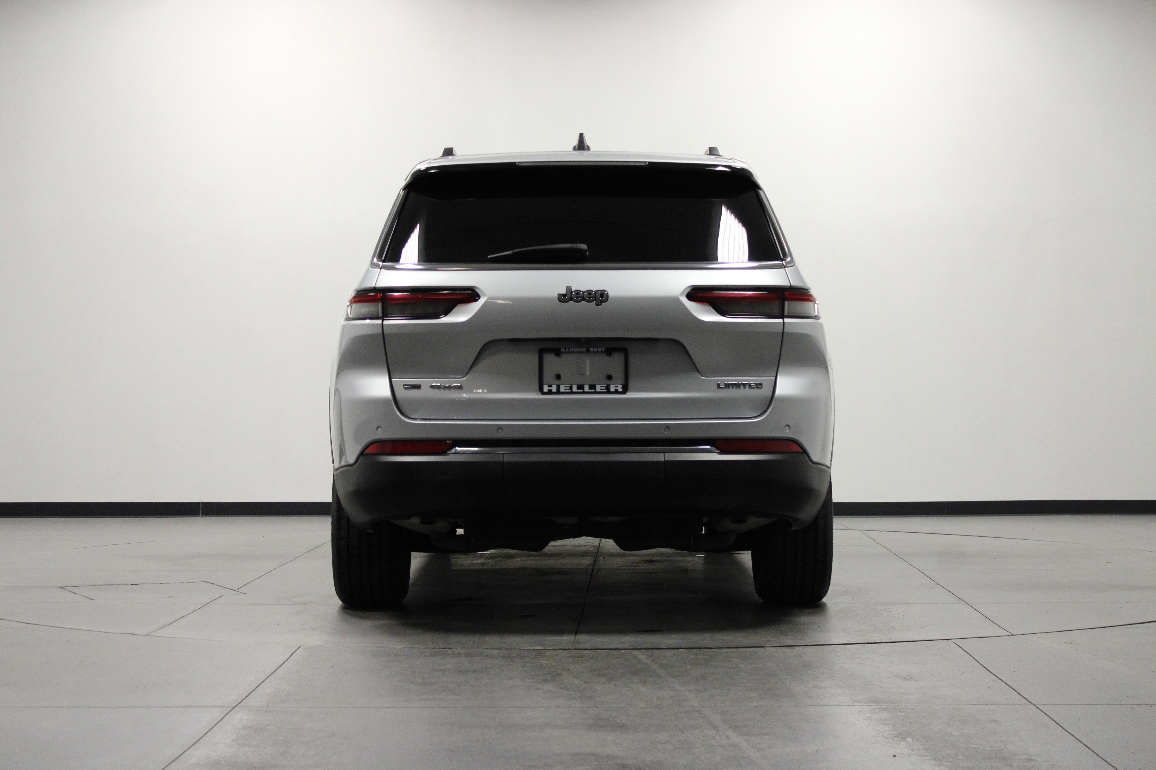 Used 2021 Silver Zynith Jeep Limited image 5