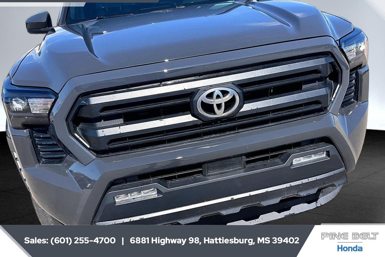 Used 2025 Underground Toyota SR5 image 21