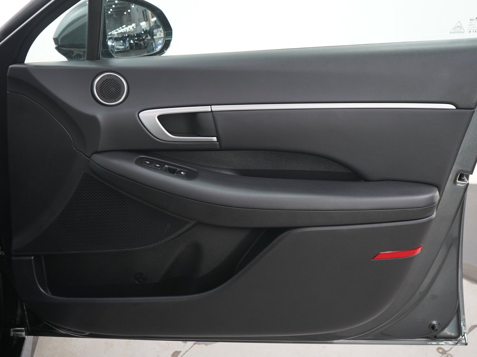 Used 2025 Portofino Gray Hyundai SEL FWD image 11