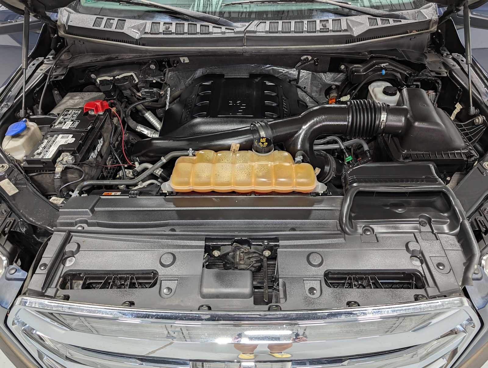 Used 2016 Caribou Metallic Ford Lariat image 15