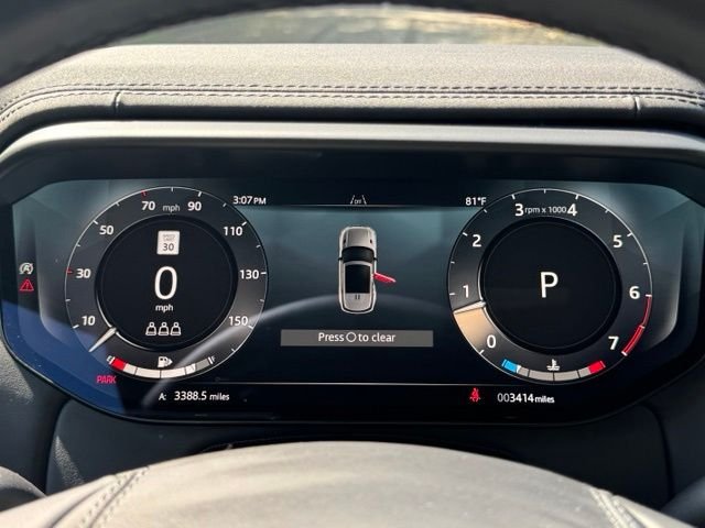 Certified Used 2025 Fuji White Land Rover S image 25