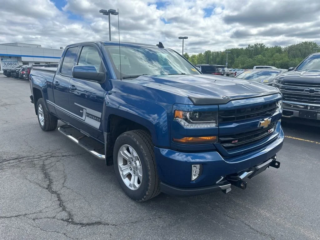 2019 Chevrolet Silverado 1500 LT Z71 4X4 Double Cab Std Box's photo