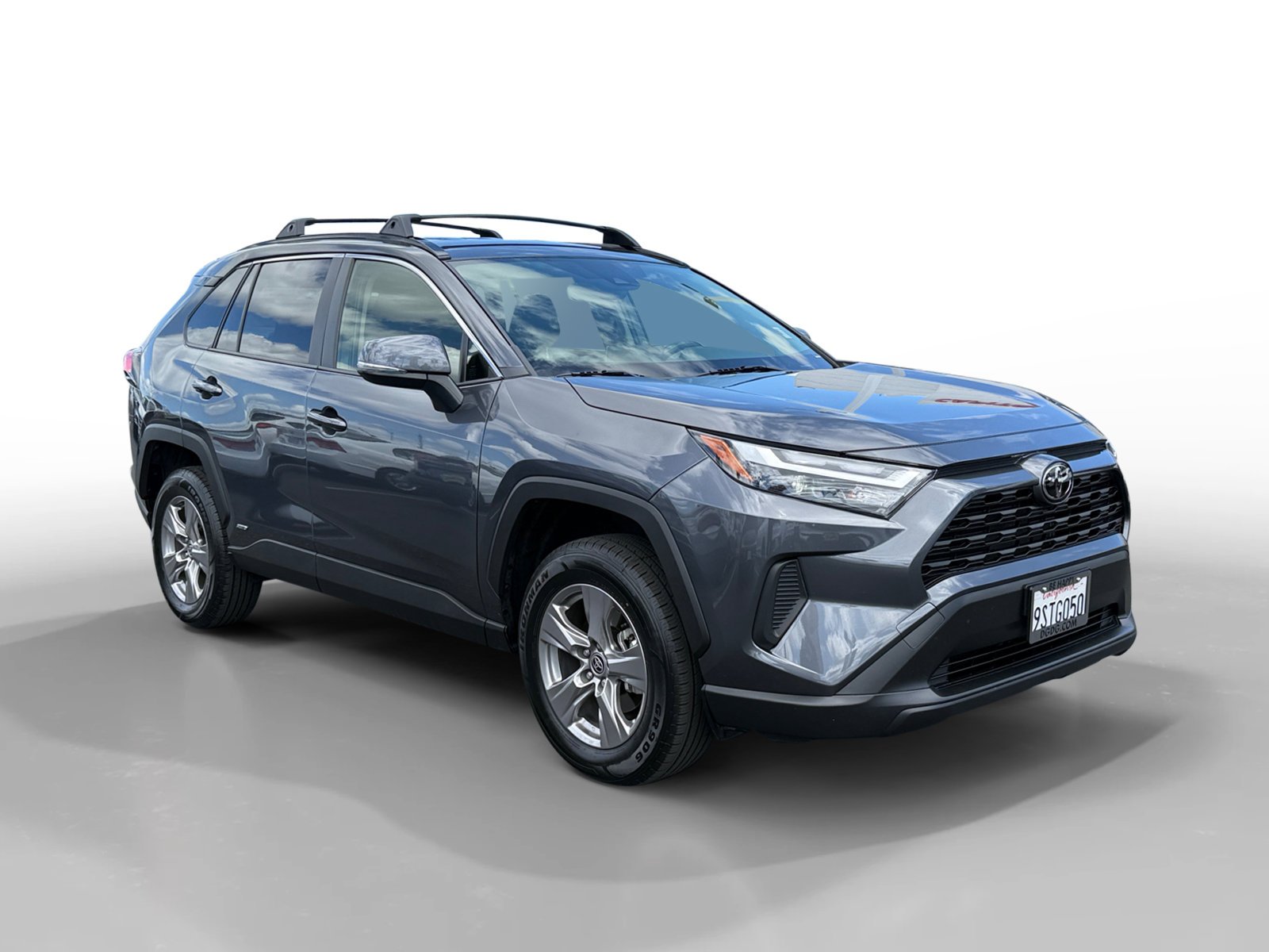 Used 2025 Magnetic Gray Metallic Toyota LE image 7