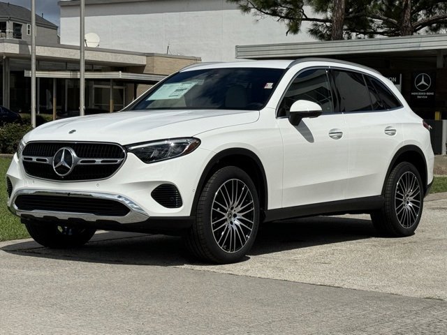 New 2025 Polar White Mercedes-Benz GLC 300 image 28