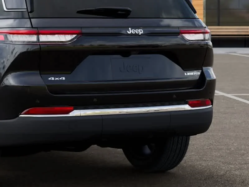 New 2026 Diamond Black Crystal Pearlcoat Jeep Limited image 13