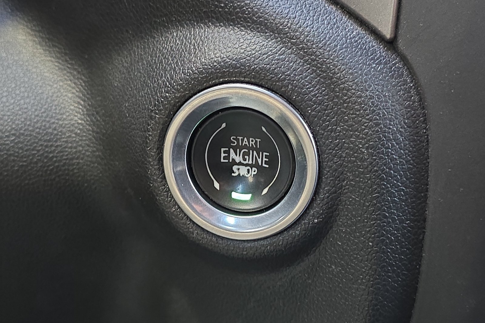 Used 2023  GMC Pro image 20