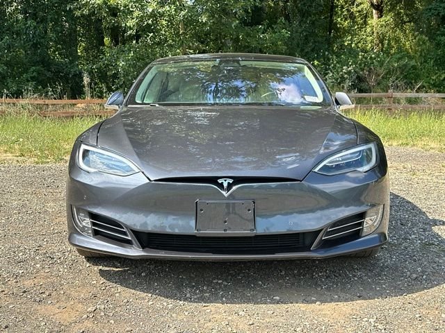Used 2018 Silver Metallic Tesla 100D image 2