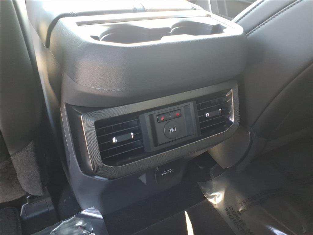 2026 Ford F-250 Super Duty Platinum - Photo 12