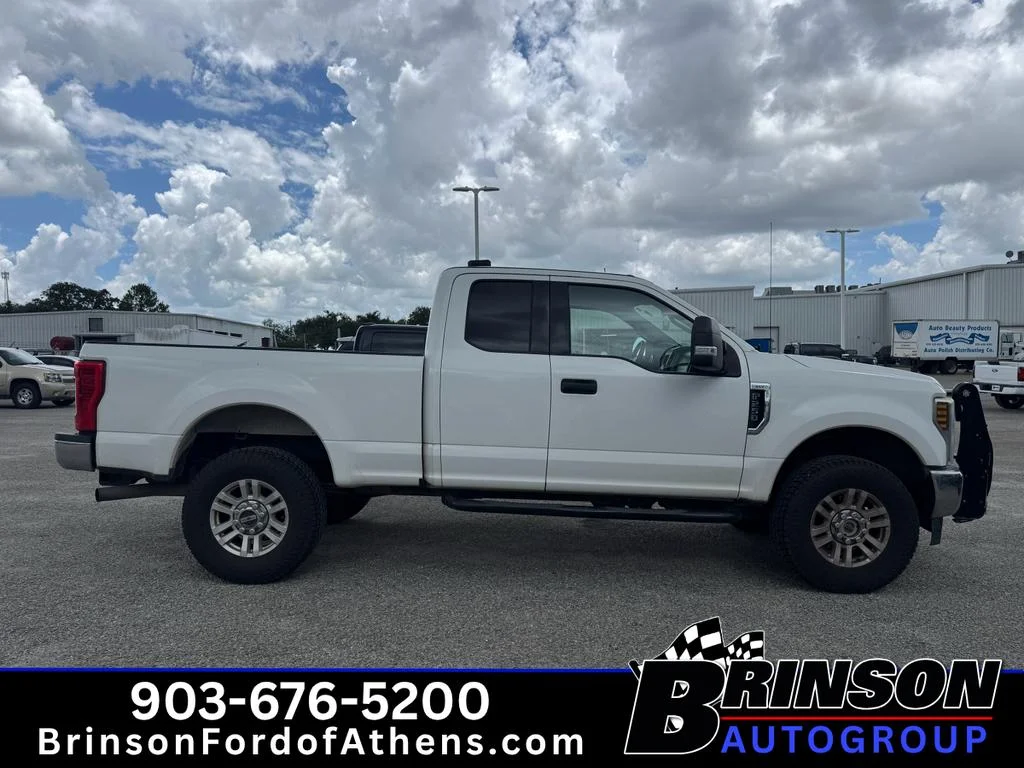 Used 2018 OXFORD WHITE Ford XLT image 4