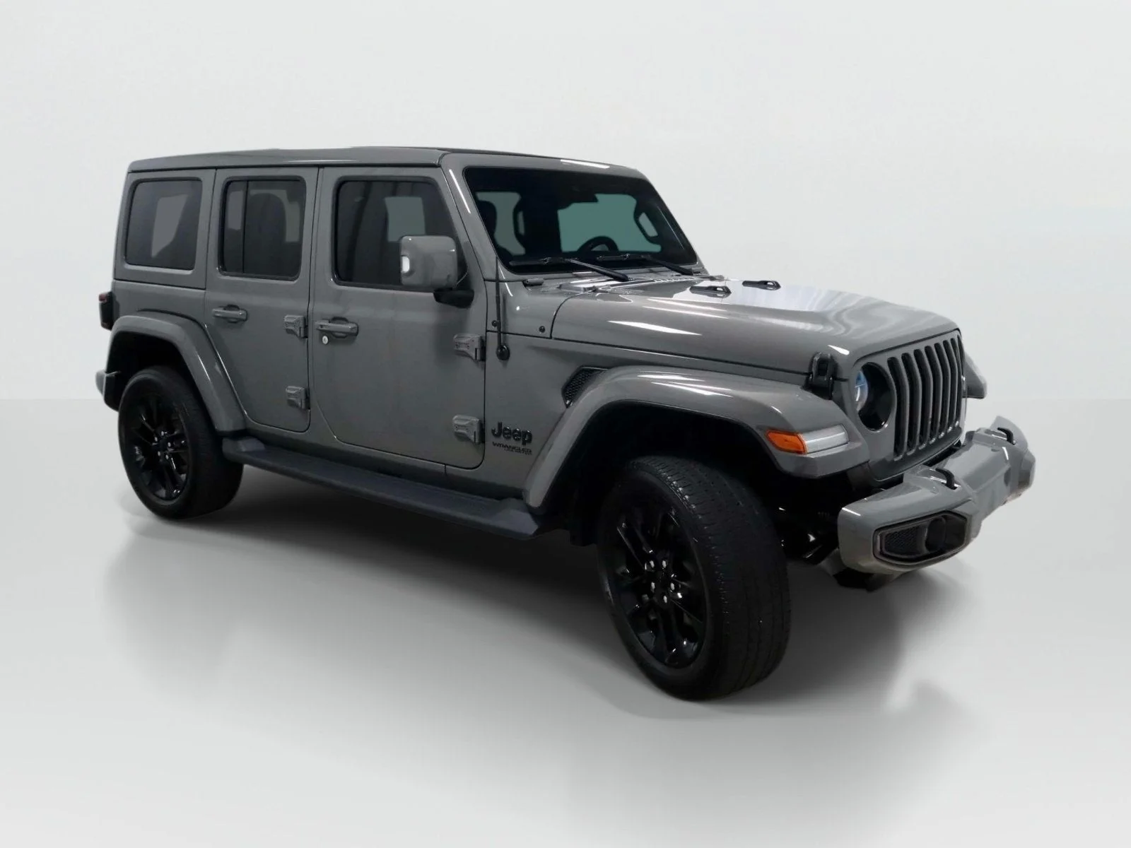 Used 2022 Sting-Gray Clearcoat Jeep Unlimited High Altitude image 7
