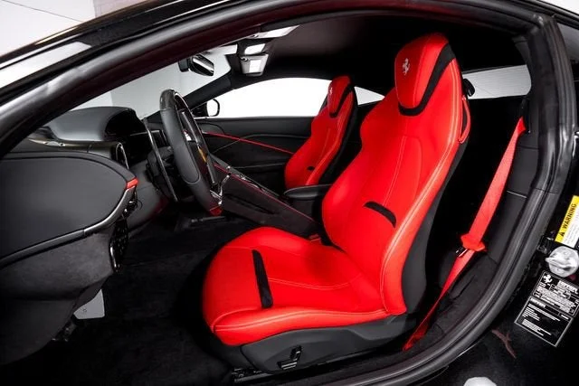 Used 2024 Nero Daytona Ferrari  image 4