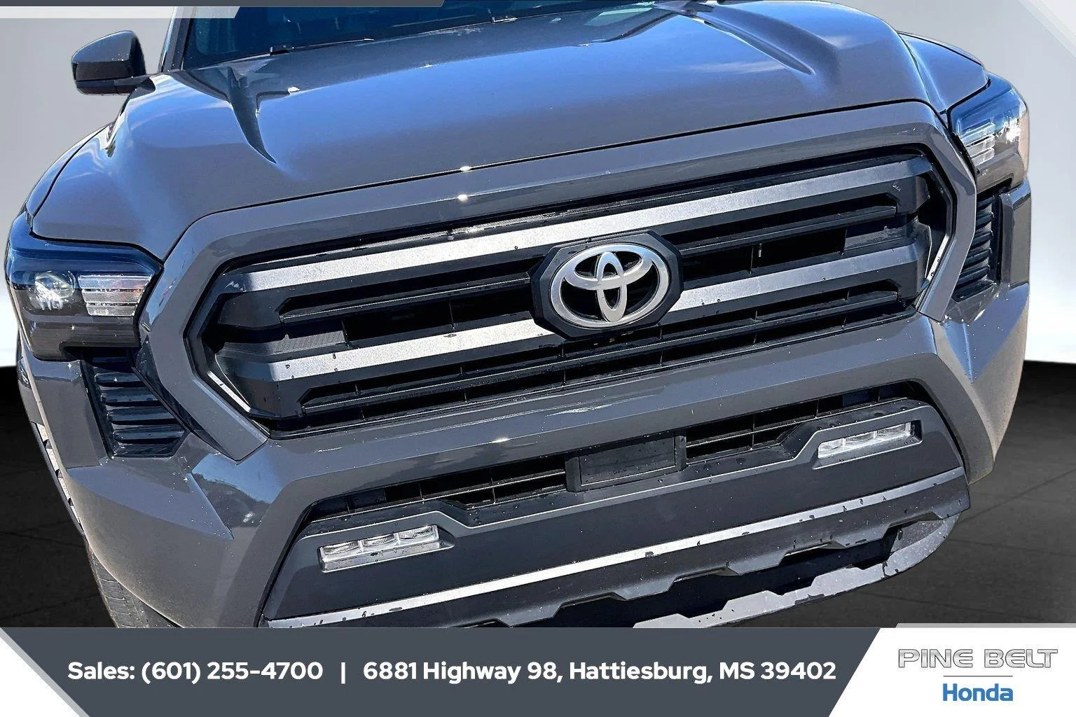 Used 2025 Underground Toyota SR5 image 21