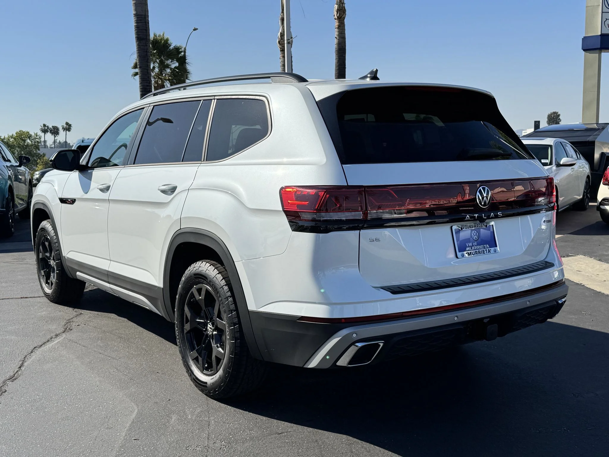 New 2026 Opal White Pearl Volkswagen 2.0T Peak Edition image 5
