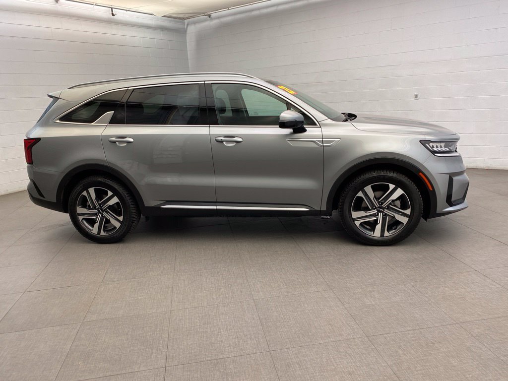 Used 2023 Gray Kia EX image 6