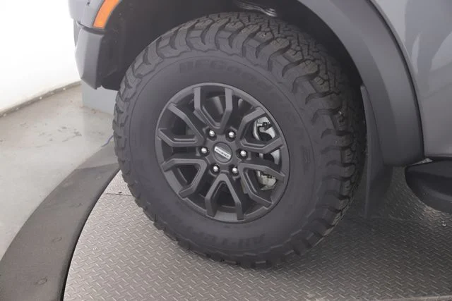 Used 2025 Gray Ford Raptor image 13