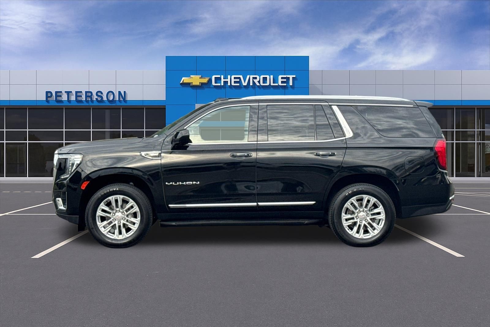 Used 2023 Black GMC SLT image 7