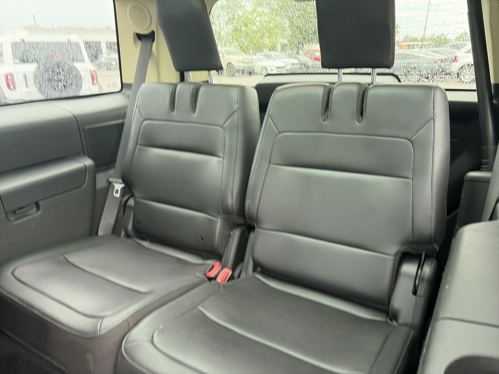 Used 2019 Blue Metallic Ford Limited image 19
