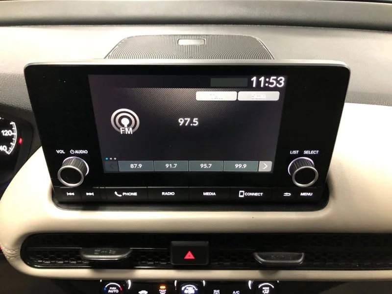 Used 2024  Honda LX image 25