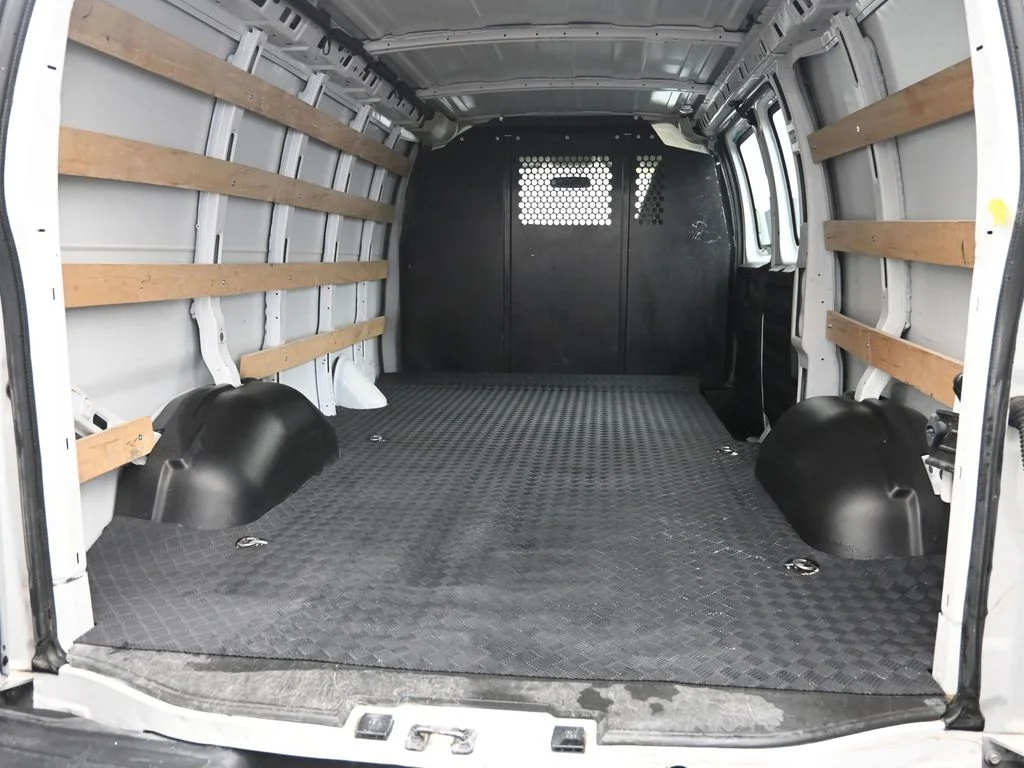 Used 2024 White GMC Work Van image 12