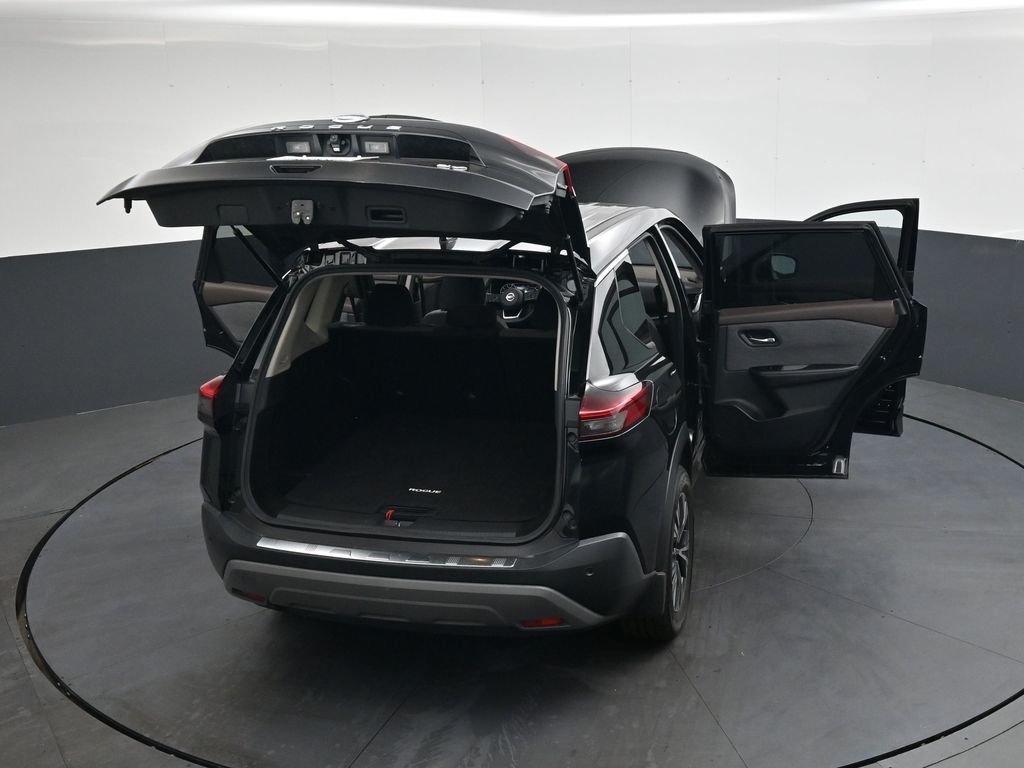 Used 2022 Black Nissan SV image 53