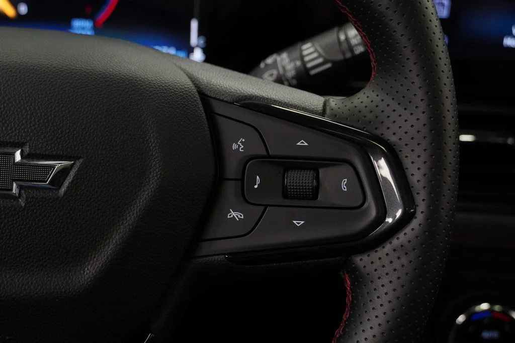 New 2026 Mosaic Black Metallic Chevrolet RS image 21