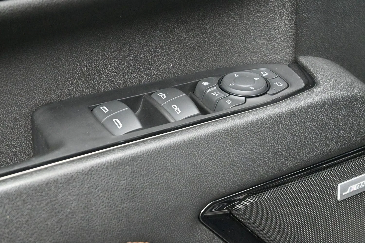 Used 2024 Onyx Black GMC AT4 image 12