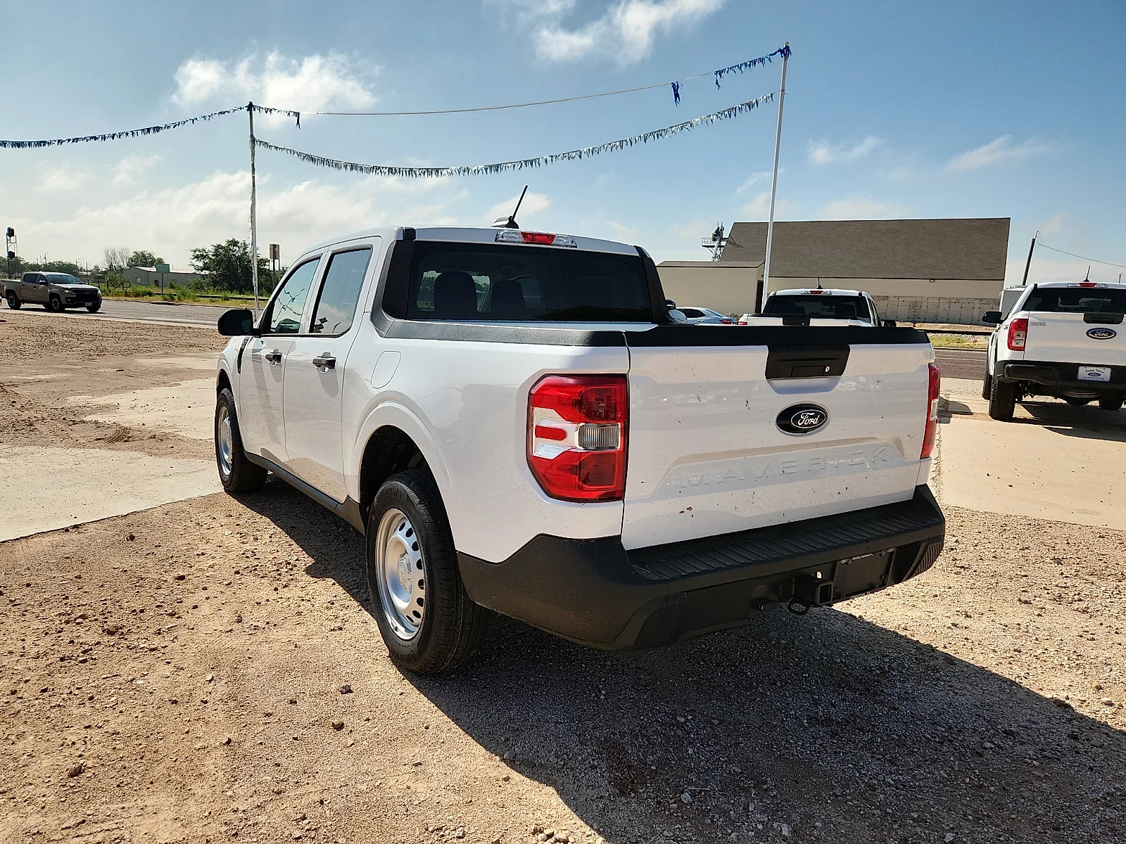 New 2026 Oxford White Ford XL image 5