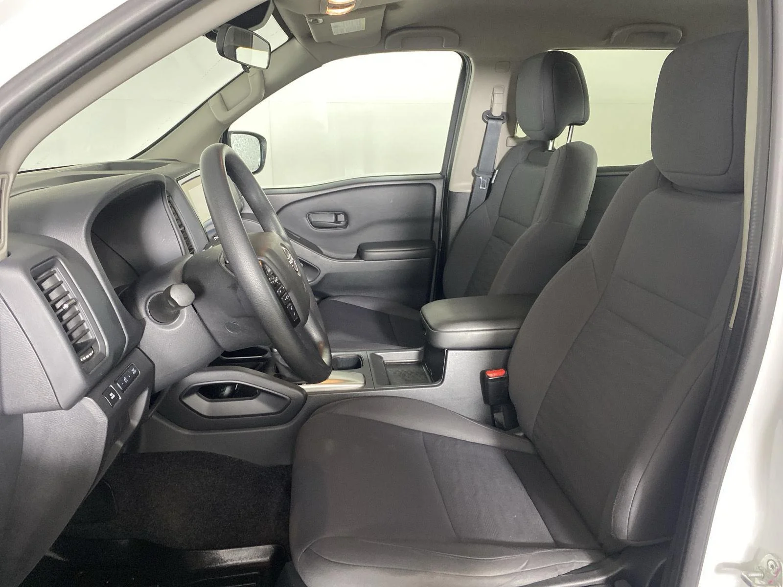 Used 2022 Wh Nissan S image 10