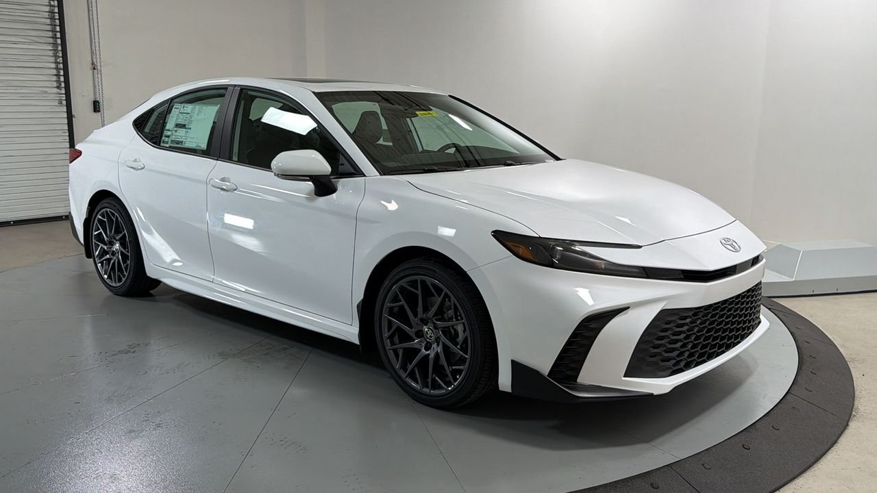 New 2026 Ice Cap Toyota  SE image 3