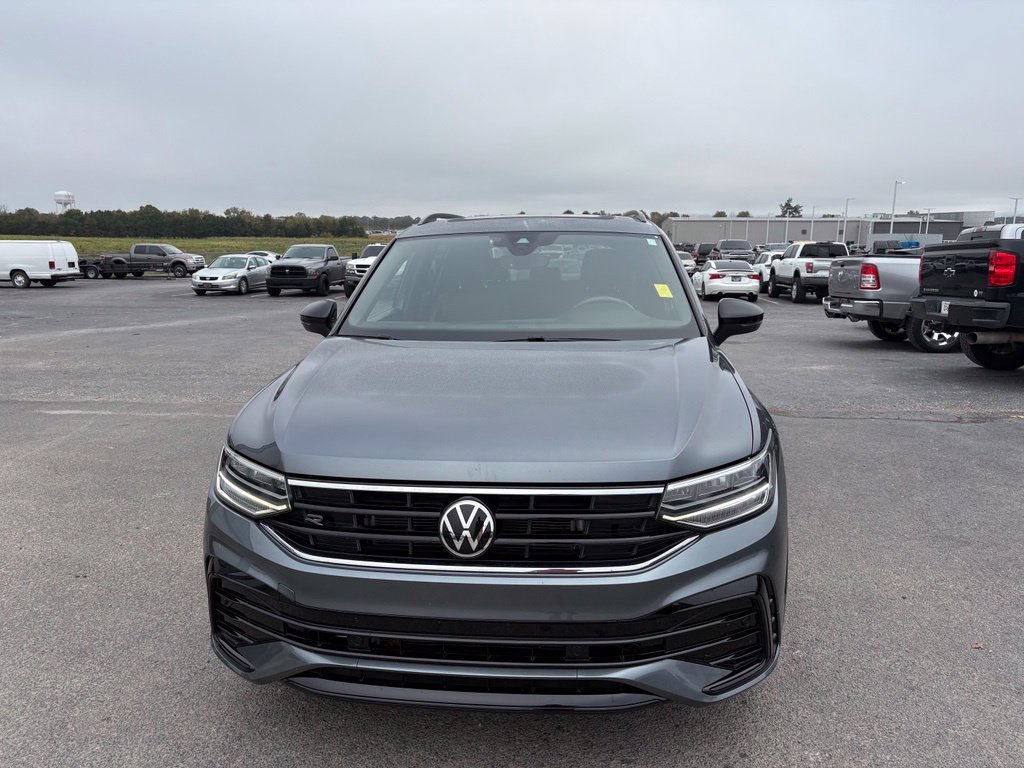 Used 2022  Volkswagen 2.0T SE R-Line Black image 11