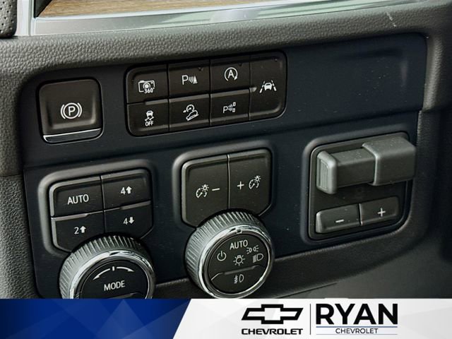 2026 Chevrolet Suburban High Country - Photo 10