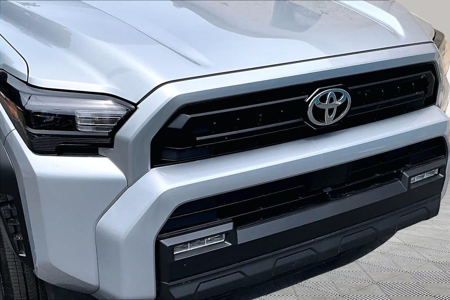 Used 2026 Cutting Edge Toyota SR5 image 30